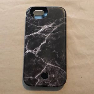 ❌SOLD❌ Black marbled Lumee case